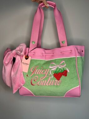 🆕 Juicy Couture Daydreamer Retro Green Strawberry Towel Terry Tote Pink Handles